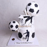B.12.s FOOTBALL - Birthday Cakes - WILTON PATISSERIE